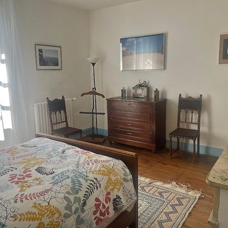Bed and Breakfast Chez Christian L'Isle-en-Dodon Екстер'єр фото